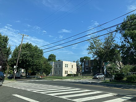 Intersection of Franklin St. and 5th St. NE, in Edgewood, July 2021.