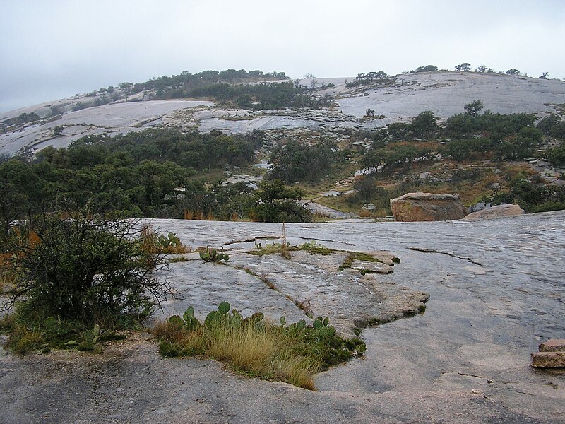 File:Enchanted Rock, Texas.jpg