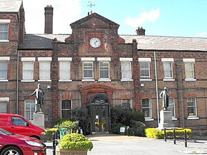 English: Entrance to Mond House, offices of Br...