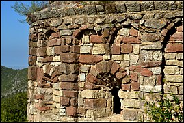 Detalle del ábside de la iglesia románica