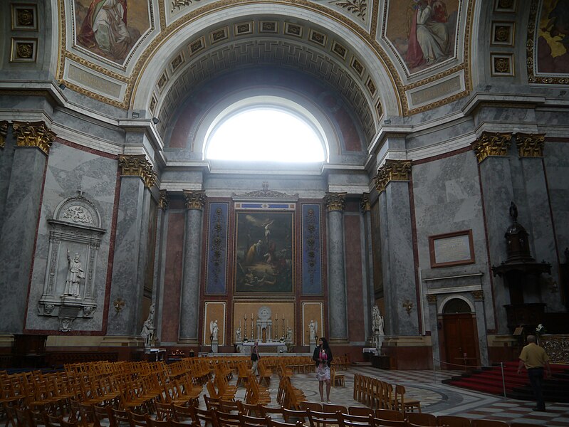 File:Esztergom Kathedrale Mariä Himmelfahrt Innen Querschiff 1.JPG