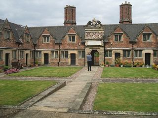 <span class="mw-page-title-main">Etwall Hospital</span> Hospital in England