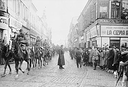 Falkenhayn's cavalry entering Bucuresti on December 6, 1916.jpg