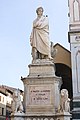 Monumento a Dante Alighieri en la plaza de Santa Croce, en Florencia.