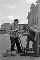 Gleicher Platz mit Bauwerk und Kuppel