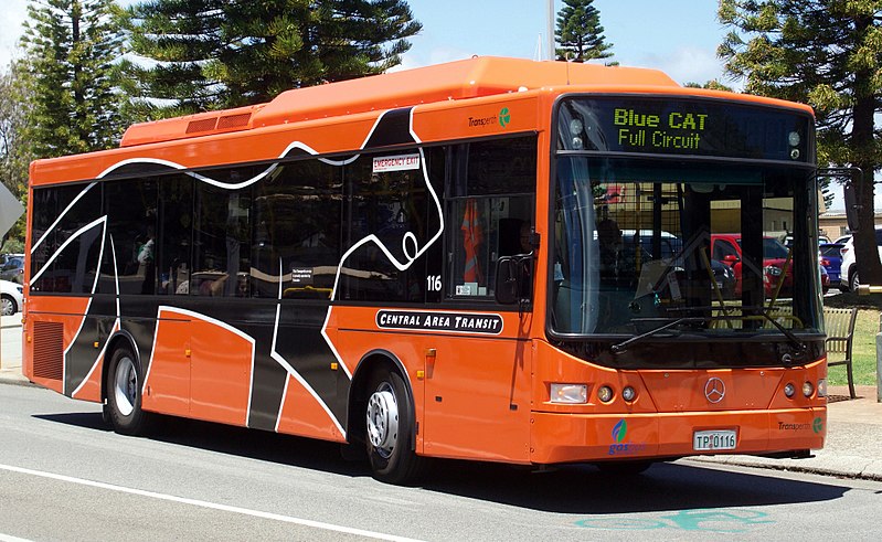 File:Fremantle CAT Volgren CR228L bodied Mercedes-Benz OC 500 LE.jpg