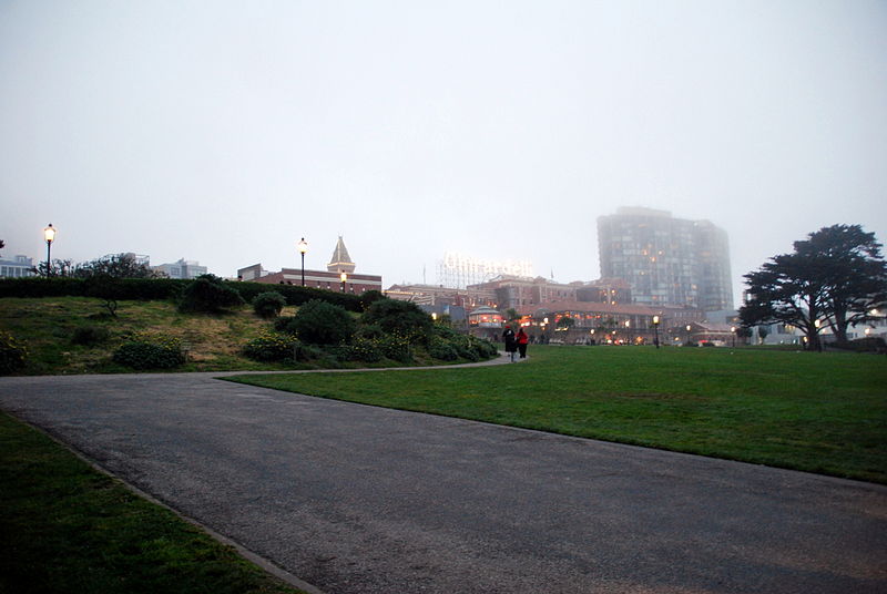 File:Ghirardelli Chocolate Square 30 2013-03-28.jpg