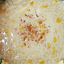 Ginataang mais, a dessert lugaw (rice gruel) with coconut milk and sweet corn