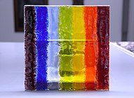 Glas in Regenbogenfarben, Österreich.jpg