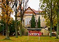 Villa Ephraim mit großer Treppenanlage, Garteneinfriedung, Villengarten und Grotte