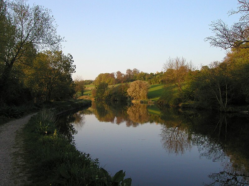 File:Grand Union Canal (464328492).jpg