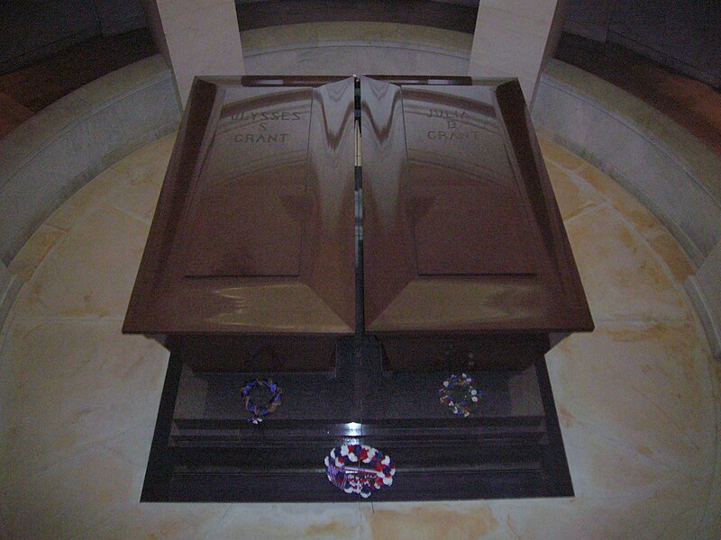 File:Grants tomb 2007.JPG