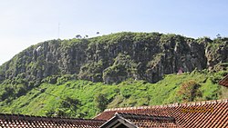 Gunung Batu di Lembang
