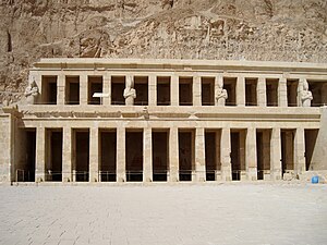 Hatschepsut-Tempel 10.JPG