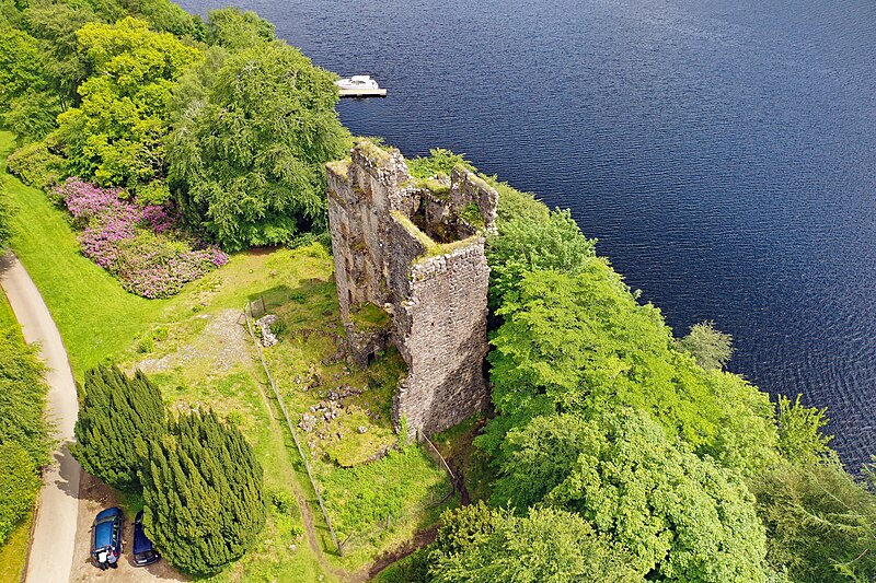 File:Highlands Invergarry Castle Aerial.jpg