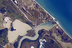 ISS-45 StoryOfWater, Fluss verblasst in Ozean - Rio Soto La Marina, Mexiko.jpg