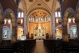 Immaculate Conception - Lake Charles interior 01.jpg