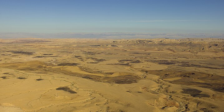 Israel-2013-Aerial 00-Negev-Makhtesh Ramon.jpg