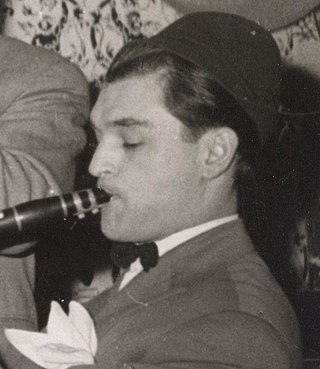 <span class="mw-page-title-main">Ivo Robić</span> Croatian singer-songwriter (1923–2000)