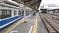 Izuhakone-railway-Daiyuzan-line-Odawara-station-platform-20140310-123138.jpg