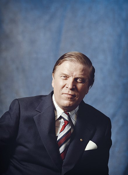 File:JohannesVirolainen1975.jpg