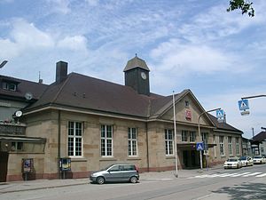 Bahnhof Karlsruhe-Durlach: Geschichte, Verkehr, Weblinks