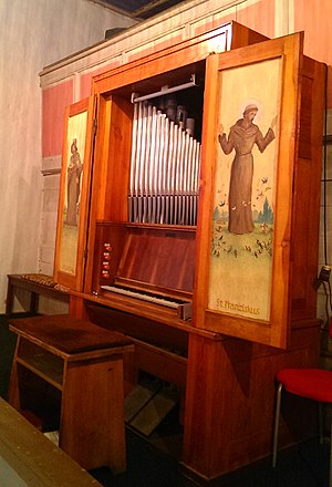 Kath-Kirche Ortrand Orgel.jpeg