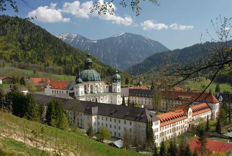 Datei:Kloster Ettal Klosteranlage.JPG