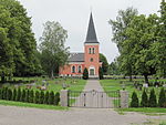 Länna kyrka med kyrkogård