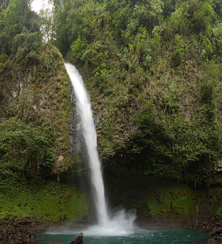 <span class="mw-page-title-main">La Fortuna Waterfall (Costa Rica)</span> Waterfall in Alajuela Province, Costa Rica
