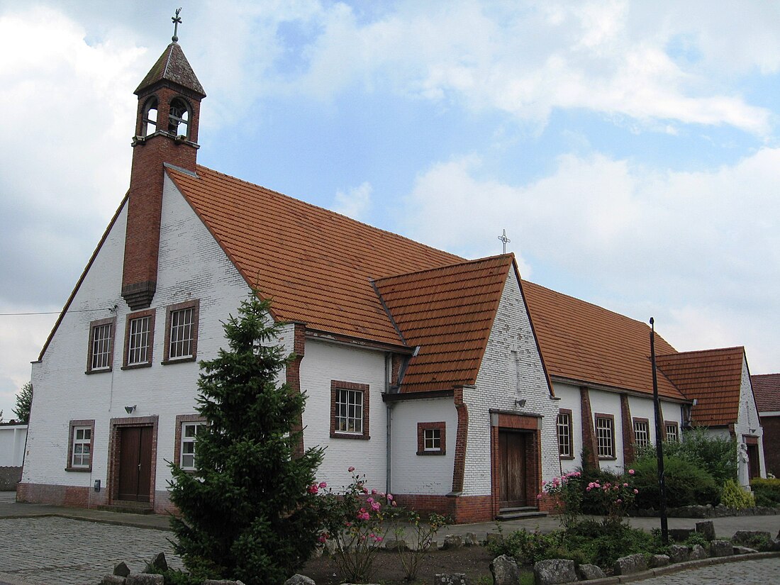 File:Leopoldsburg - Onze-Lieve-Vrouw Maagd der Armenkerk.jpg