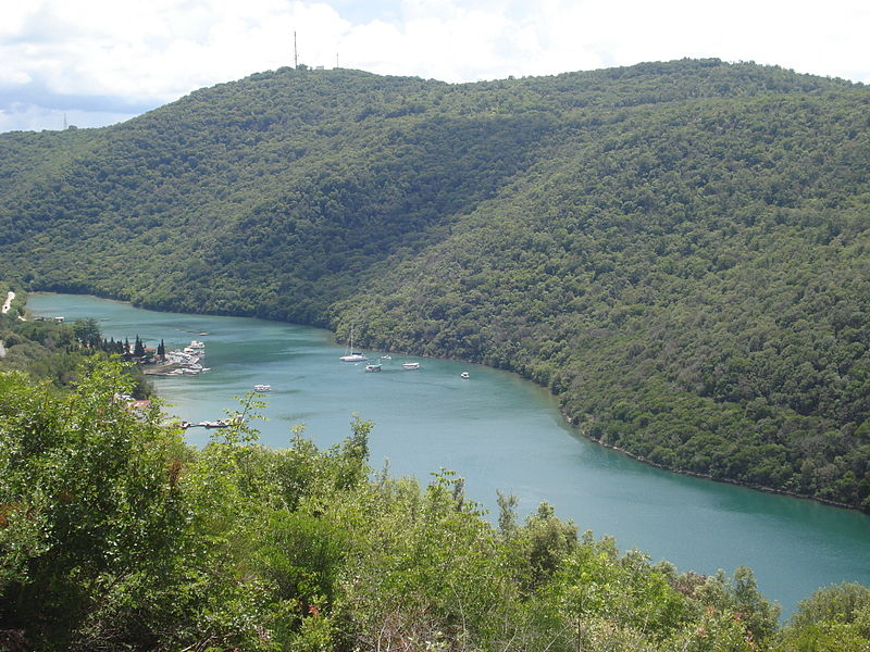 File:Limski kanal - sjeverozapad.jpg