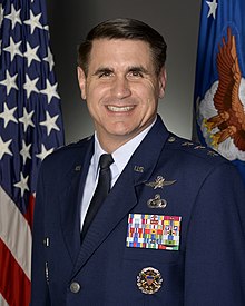 General-leytenant Bredford J. Shvedo.jpg