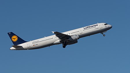 English: Lufthansa Airbus A321-231 (reg. D-AIDA, msn 4360) at Munich Airport (IATA: MUC; ICAO: EDDM) departing 08R. Deutsch: Lufthansa Airbus A321-231 (Reg. D-AIDA, msn 4360) auf dem Flughafen München (IATA: MUC; ICAO: EDDM) beim Start auf 08R.