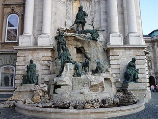 Fontana Di Mattia: Fontana monumentale di Budapest