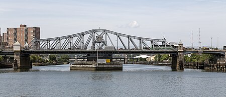 Madison Avenue Bridge NY1