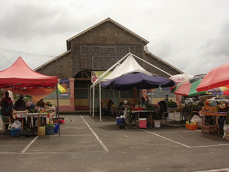 File:Marché de Saint-Laurent du Maroni 2.JPG