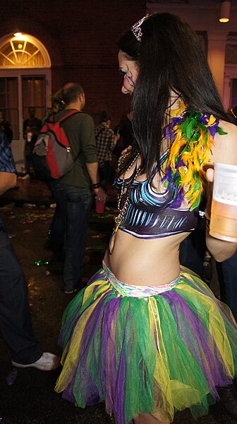 File:Mardi Gras in the French Quarter 2013-02-12 - Tutu and Paint.jpg