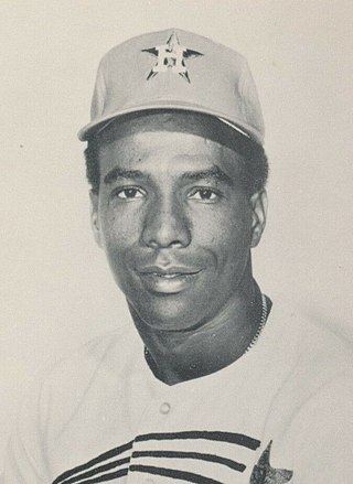 <span class="mw-page-title-main">Marty Martínez</span> Cuban baseball player, coach, manager, and scout (1941-2007)