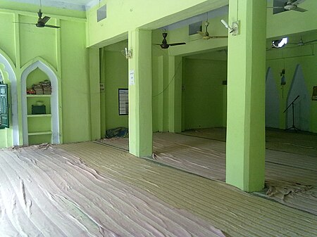 Masjid Rahmaniya inside.jpg
