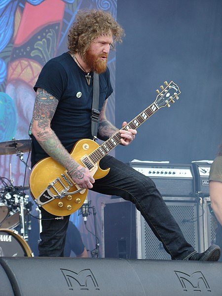 File:Mastodon Brent Hinds.jpg