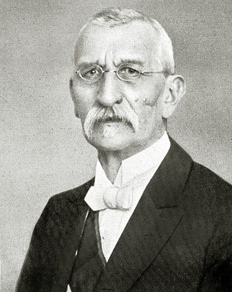 File:Max von Gevekot.jpg