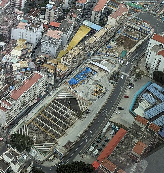 File:Metro station under construction in Xiamen 1.jpg