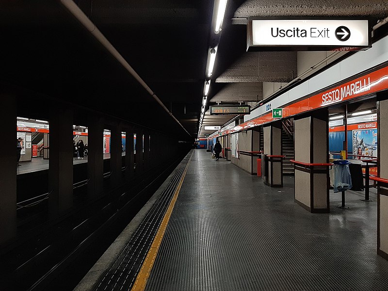File:Milano - stazione metropolitana Sesto Marelli - banchina.jpg