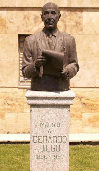 File:Monumento a Gerardo Diego.jpg