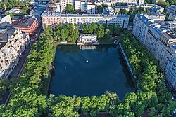 Moscow 05-2017 img39 Patriarshiy Pond.jpg