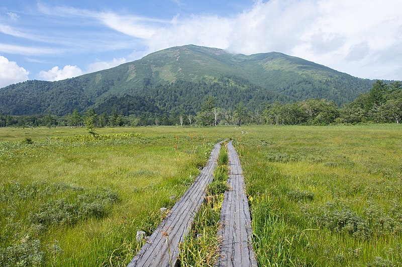 File:Mt.Shibutsu 21.jpg