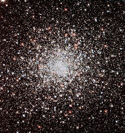 NGC 6541 WFC3 275 336 438 Wiki.jpg