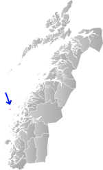 Mapa do condado de Møre og Romsdal com Træna em destaque.