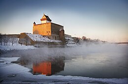 Narva Hermanni linnus 2006.jpg